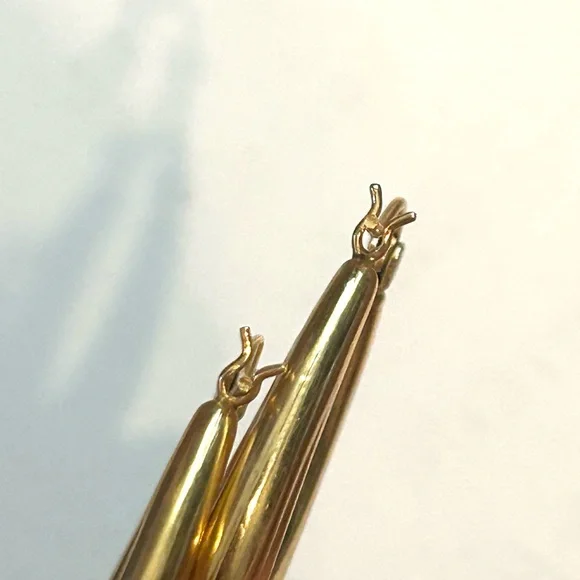 Vintage 14k Yellow Gold Half Twist Hoop Hinge Back Earrings 2.83 G 1.3